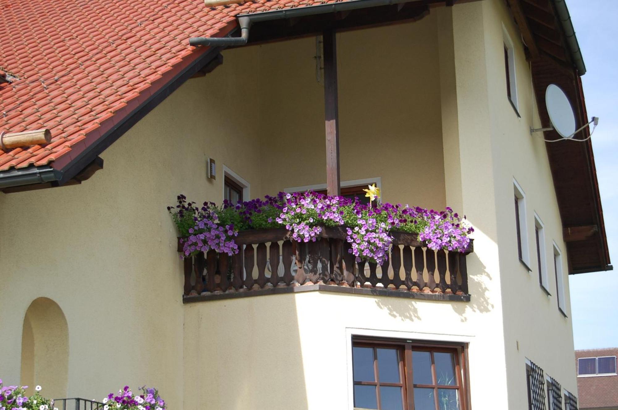 Gaestehaus Am Sonnenhang Erbendorf Стая снимка