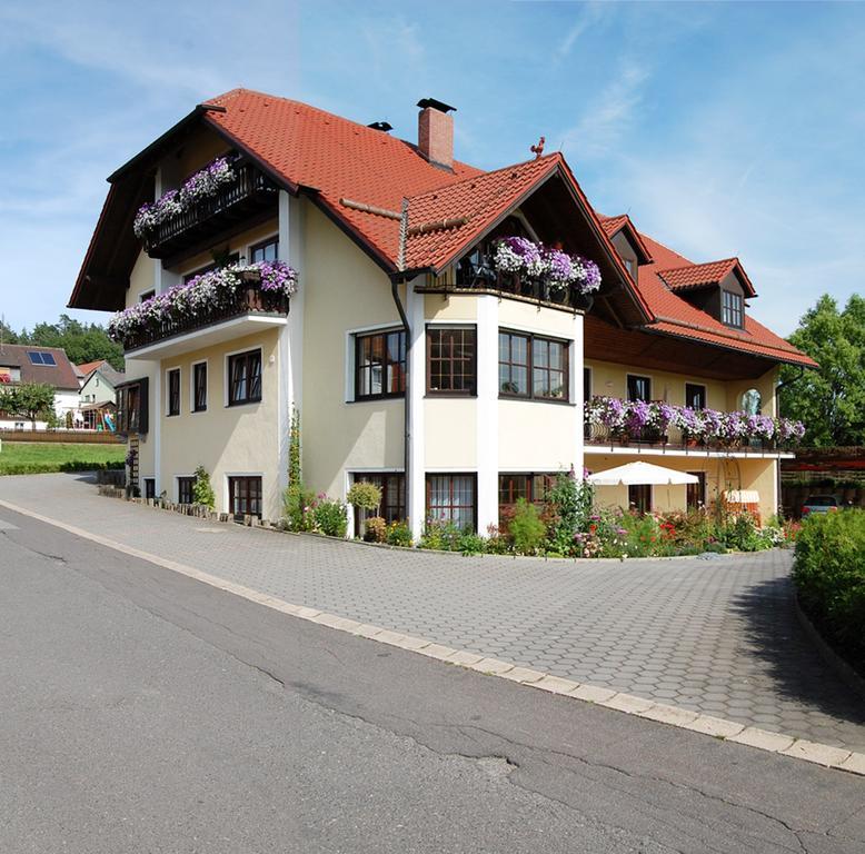 Gaestehaus Am Sonnenhang Erbendorf Екстериор снимка