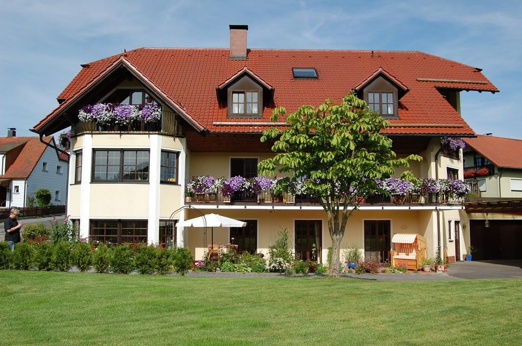 Gaestehaus Am Sonnenhang Erbendorf Екстериор снимка